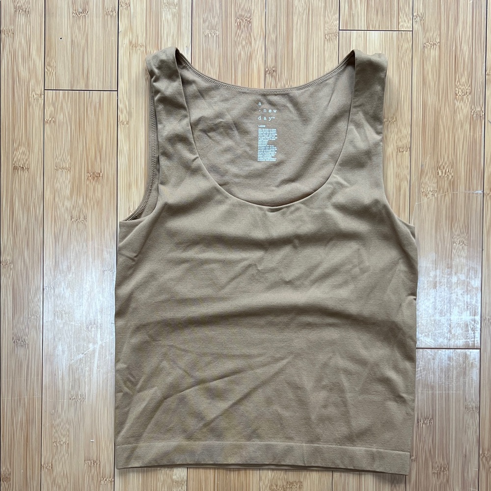 A New Day Everyday Scoop Neck Tank Top - Tan/Camel